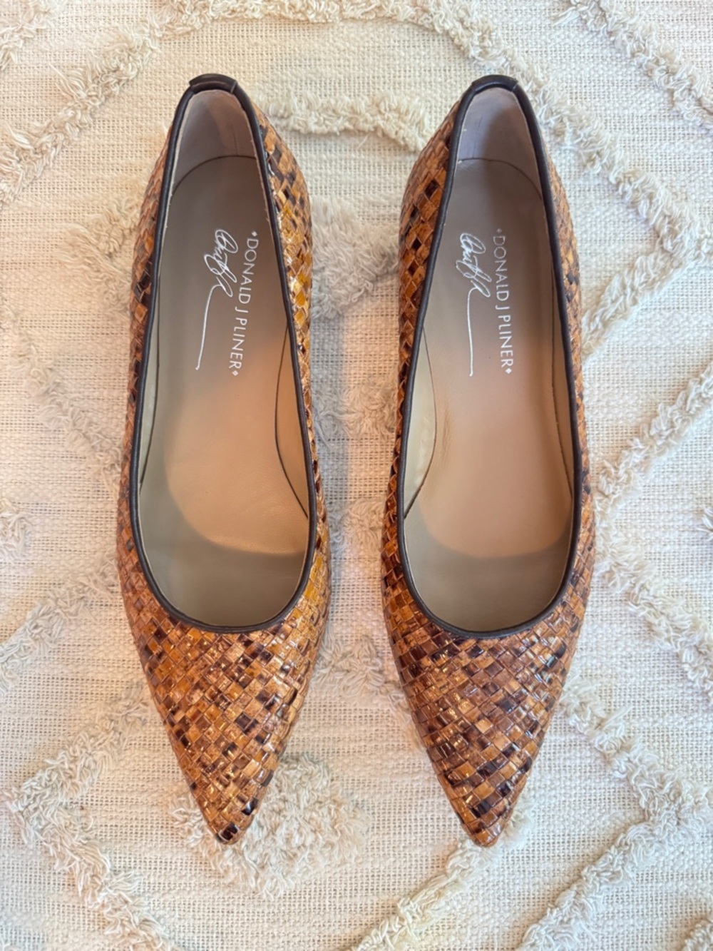 Donald J Pliner Womens Brown Woven Leather Pointed Toe Flats 8M - Picture 7 of 8